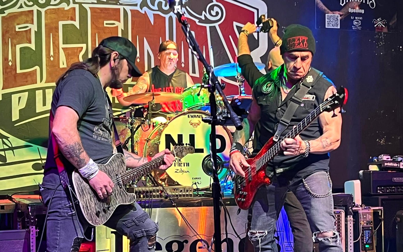 9 Left Dead performing live — Live in Oklahoma