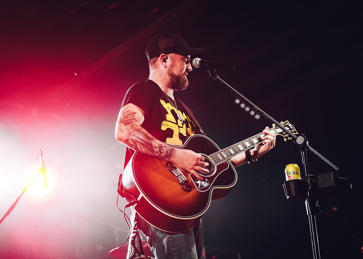 Scott Owen performing live — Tweed Stampede